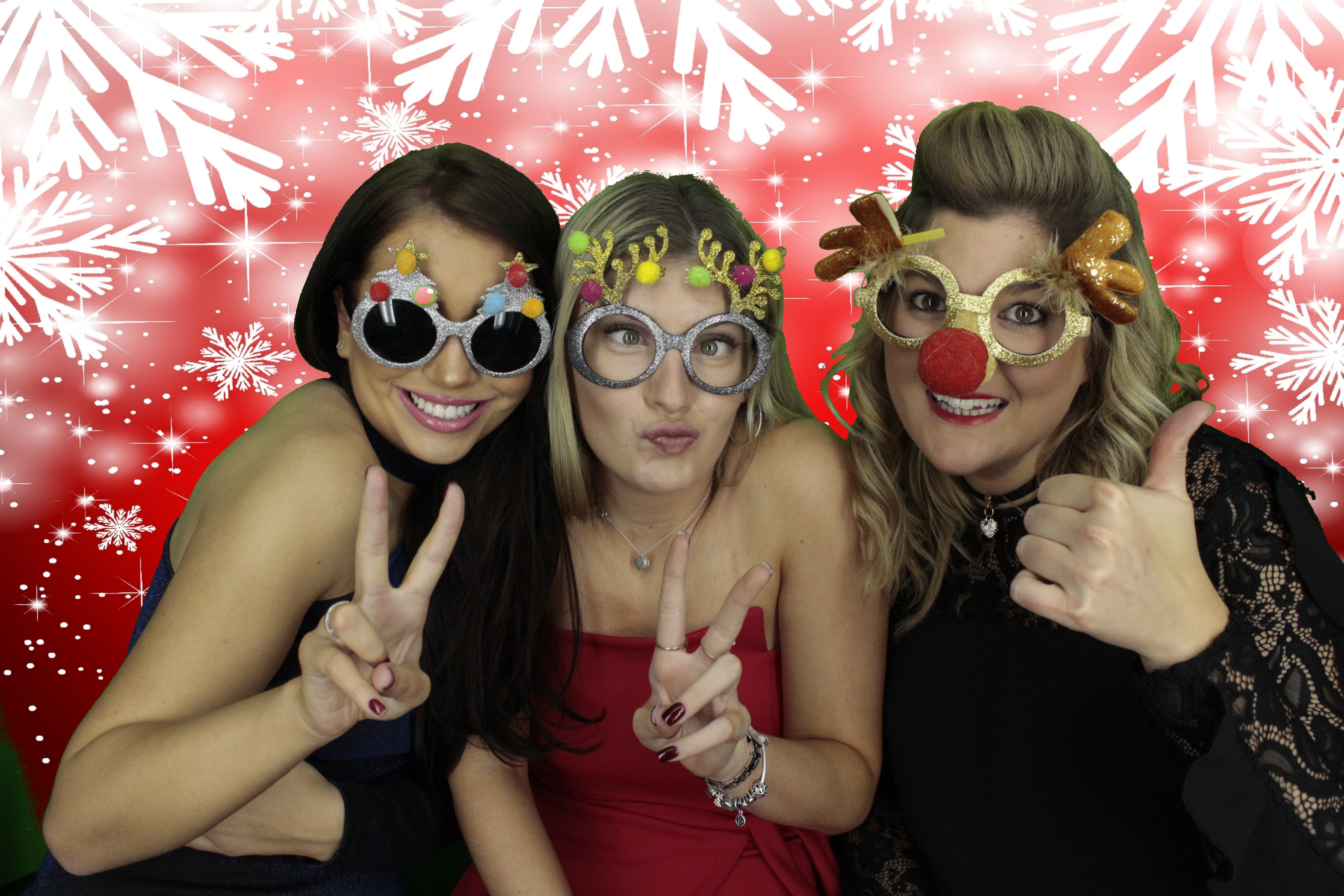 Silvermere Christmas Party | View more photos from the event at gallery.myphotoboothexperience.co.uk/u/MyPhotoBoothExperienceLtd/Silvermere-Christmas-Party-3